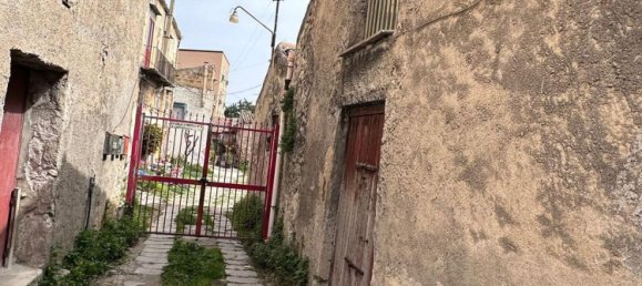 Коммерческая недвижимость 158м² в Палермо, Италия № 282747 2