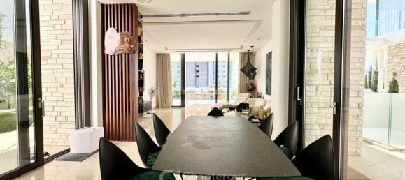 5 bedrooms Villa in Paphos, Cyprus No. 14723 2