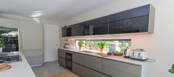 4 bedrooms Villa in Lagoa, Portugal No. 7527 4