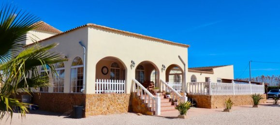 Дом с 5 спальнями в Катраль, Испания № 185183 2