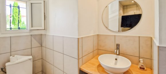 4 bedrooms Villa in Uzes, France No. 283452 22