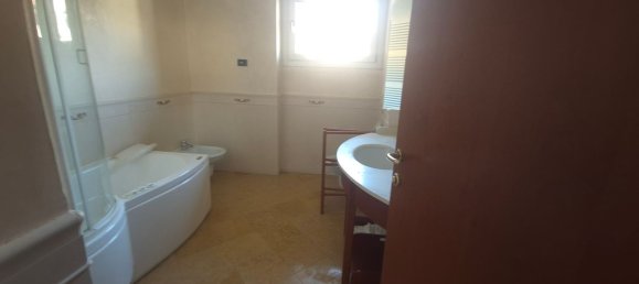 6 rooms Apartment in Trento, Italy No. 167080 11