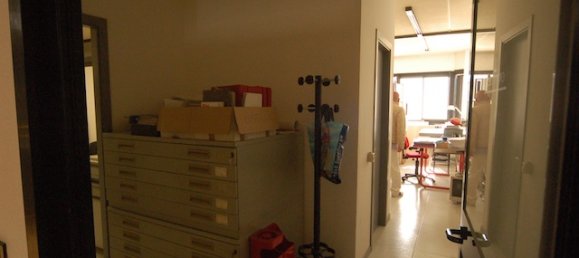 90m² Commercial property in San Benedetto del Tronto, Italy No. 75721 9