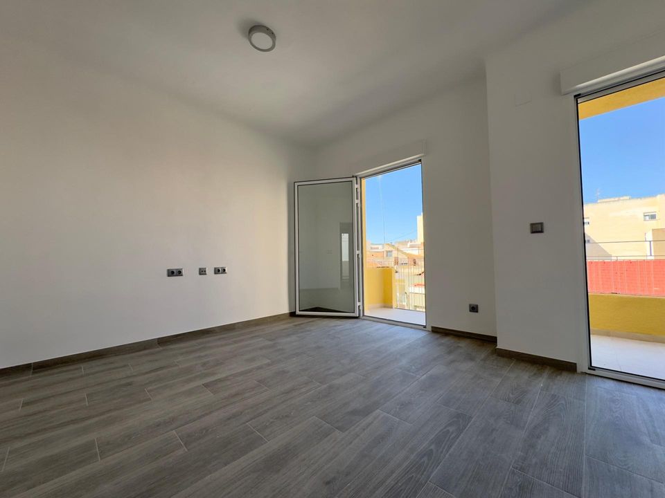 3 غرف نوم شقة في Aspe, Spain رقم 181747