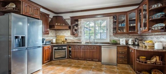 Вилла с 6 спальнями в Адехе, Испания № 16372 10