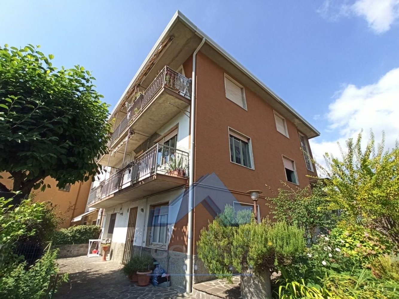 Apartamento T4 em Albino, Italy N.º 392315