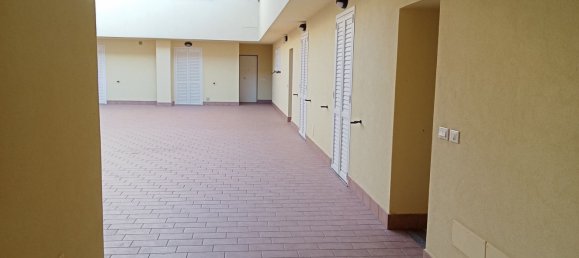 Квартира с 3 комнатами в Торторето, Италия № 256948 4