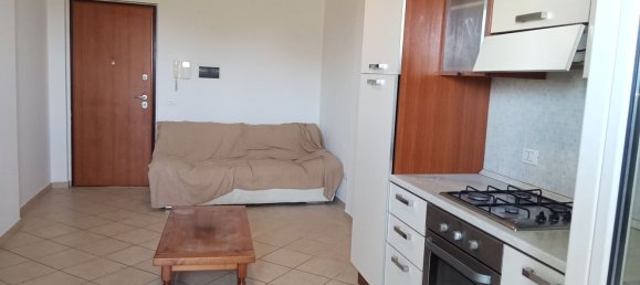 Квартира с 3 комнатами в Торторето, Италия № 256948 9