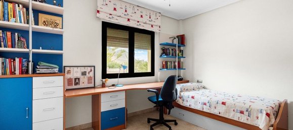 5 bedrooms House in Alicante, Spain No. 184293 15