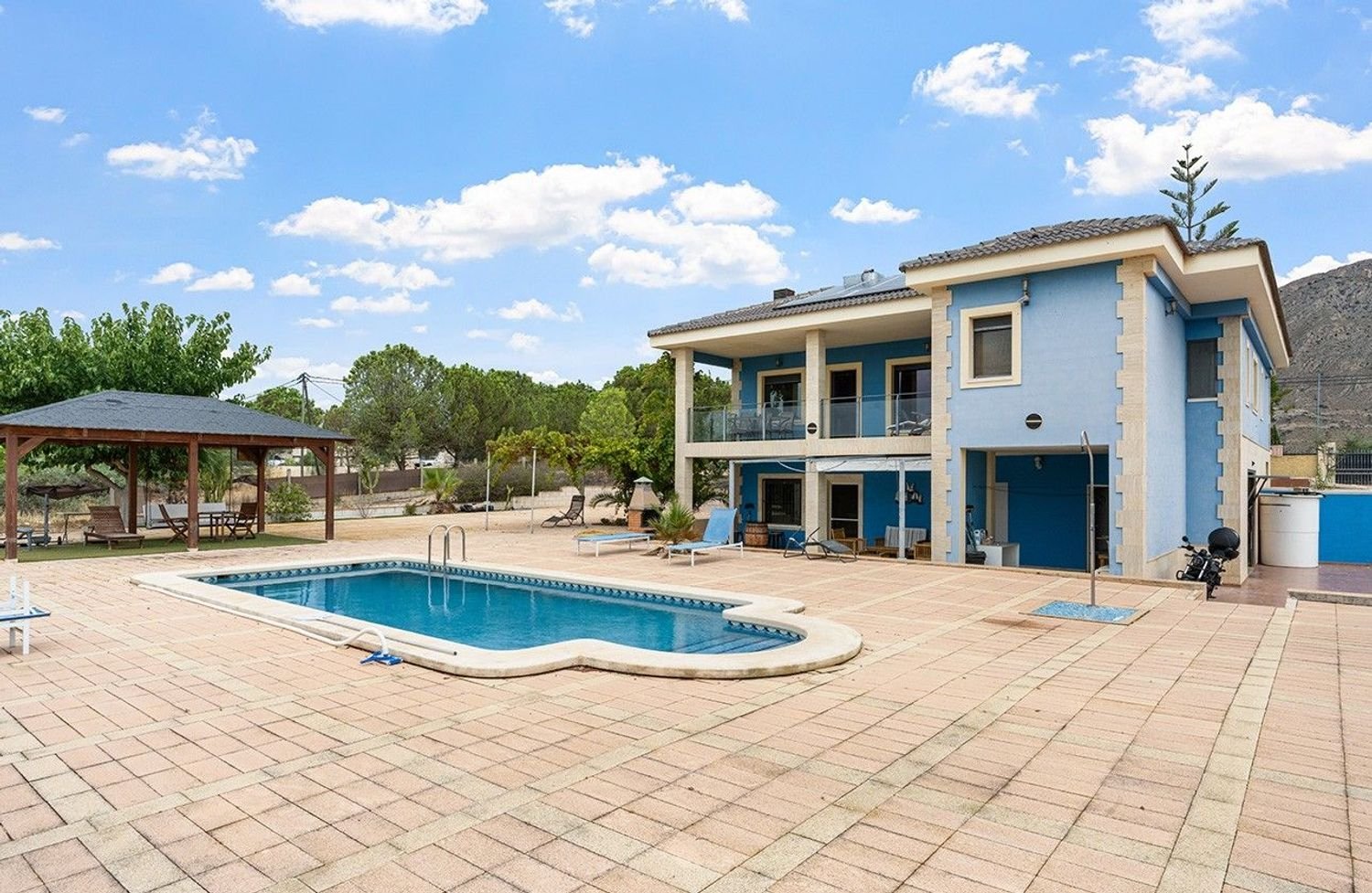 5 bedrooms House in Alicante, Spain No. 184293