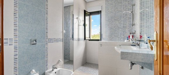 5 bedrooms House in Alicante, Spain No. 184293 18