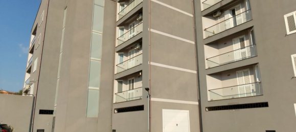 Apartamento de 3 dormitorios en Paternò, Italy No. 327383 2