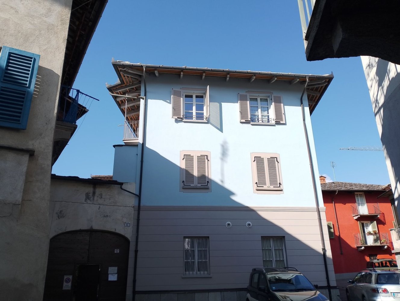 3 bedrooms Apartment in Barge, Italy No. 362617