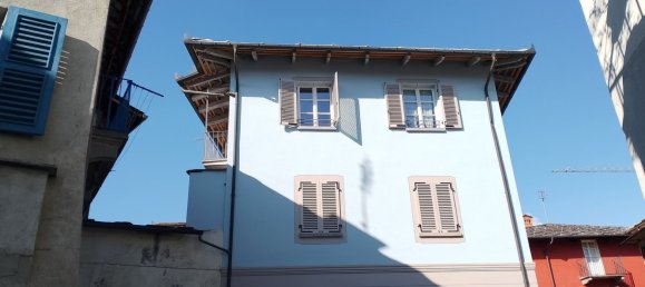 3 bedrooms Apartment in Barge, Italy No. 362617 2