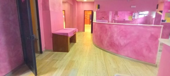  عقار تجاري في Pescara, Italy 225متر مربع رقم 271275 4