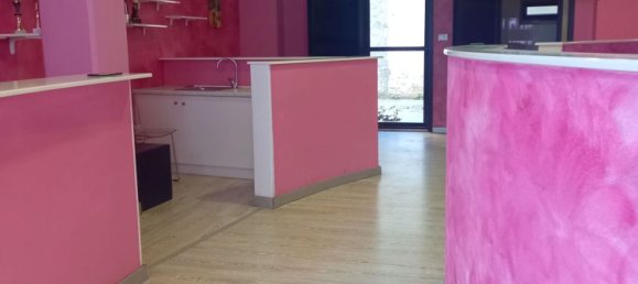  عقار تجاري في Pescara, Italy 225متر مربع رقم 271275 12