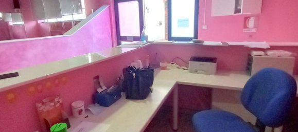  عقار تجاري في Pescara, Italy 225متر مربع رقم 271275 11