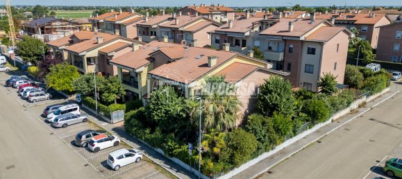 3 rooms Apartment in Medicina, Italy No. 293668 3