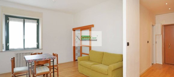 2 bedrooms Apartment in Milan, Italy No. 331599 12