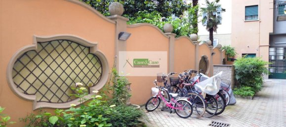 2 bedrooms Apartment in Milan, Italy No. 331599 2