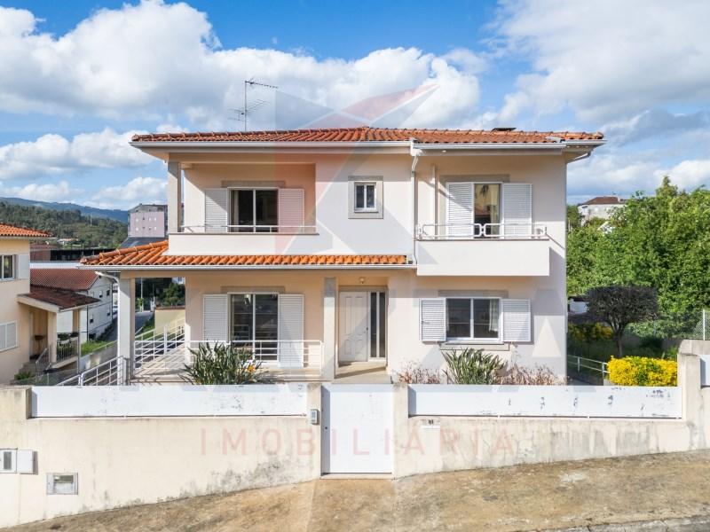 4 bedrooms House in Vila Verde, Portugal No. 271698