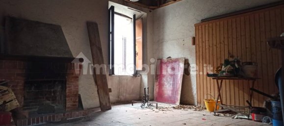 2 bedrooms House in Baronissi, Italy No. 137897 3