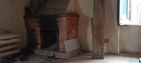 2 bedrooms House in Baronissi, Italy No. 137897 4