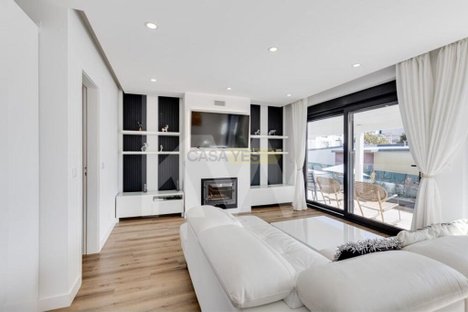 5 Schlafzimmer Haus in Rio de Mouro, Portugal, Nr. 40058