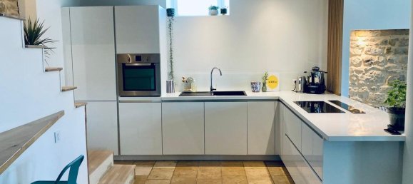 Casa de 3 dormitorios en Lissieu, France No. 181916 7