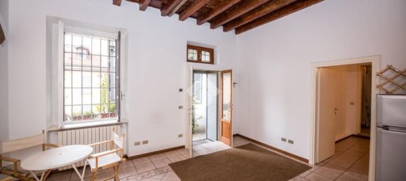 2 bedrooms Apartment in Milan, Italy No. 370100 5