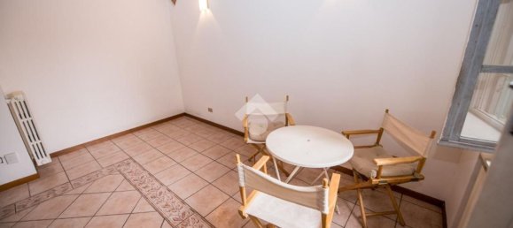 2 bedrooms Apartment in Milan, Italy No. 370100 4