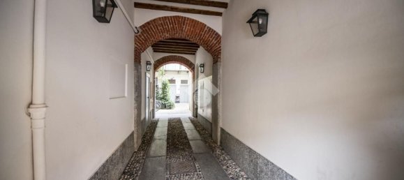 2 bedrooms Apartment in Milan, Italy No. 370100 33