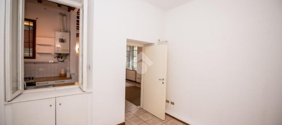 2 bedrooms Apartment in Milan, Italy No. 370100 10