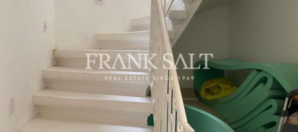 3 bedrooms House in Victoria, Malta No. 2812 7