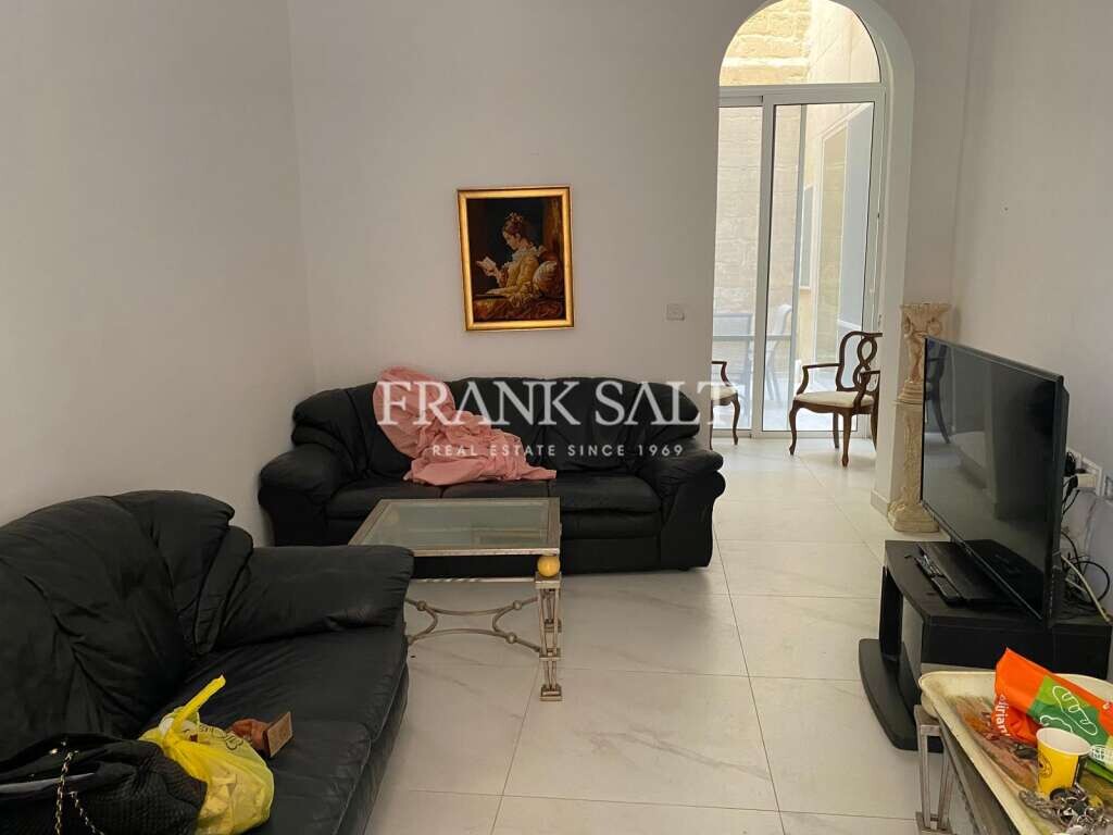 3 bedrooms House in Victoria, Malta No. 2812