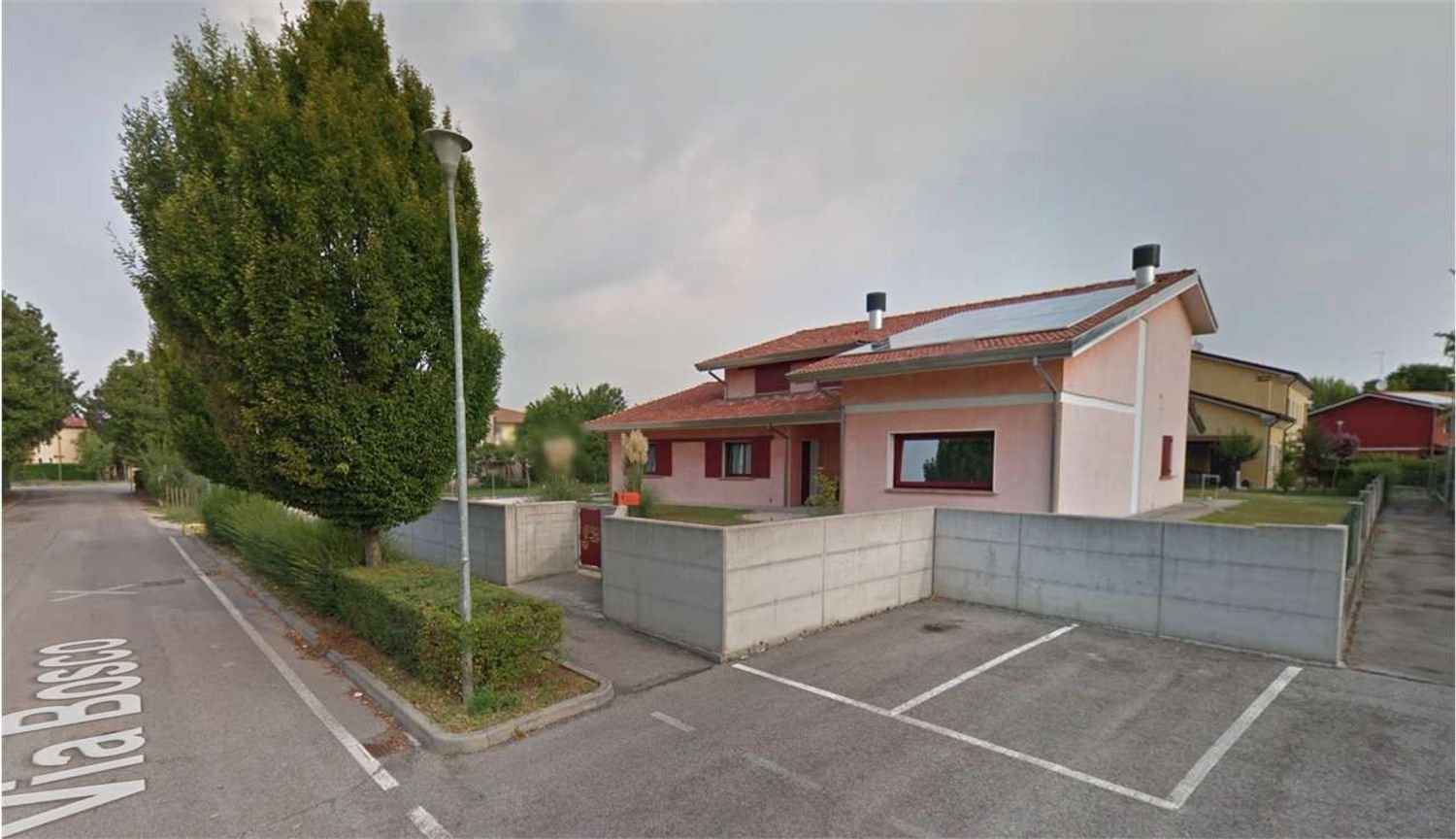 Дом с 12 комнатами в Сальгареда, Италия № 58208