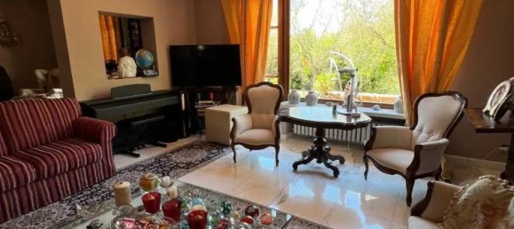 10 rooms Villa in Carrara, Italy No. 318203 4