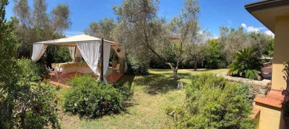 10 rooms Villa in Carrara, Italy No. 318203 16