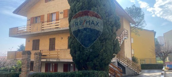 3 rooms Apartment in Recanati, Italy No. 16426 22