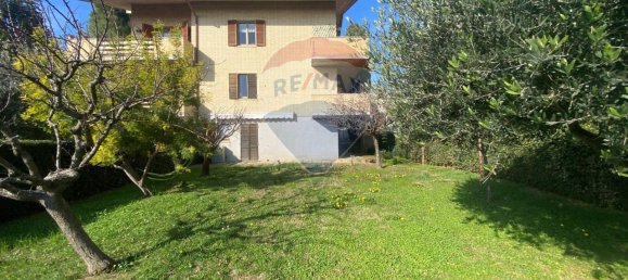 3 rooms Apartment in Recanati, Italy No. 16426 14