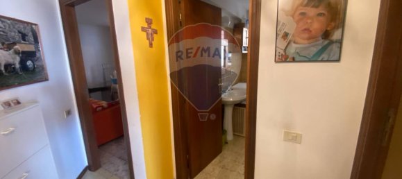 3 rooms Apartment in Recanati, Italy No. 16426 8
