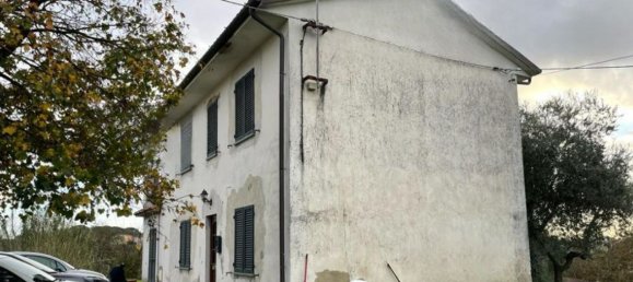 6 bedrooms House in Lamporecchio, Italy No. 321143 2