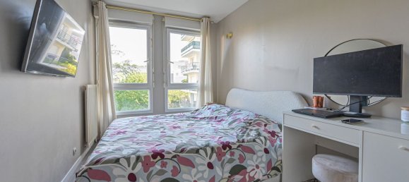 2 chambres Appartement à Créteil, France No. 321767 4