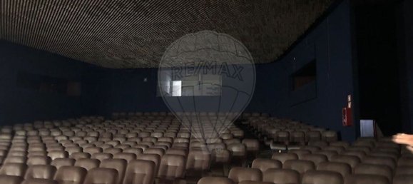 1000m² Warehouse in Porto, Portugal No. 60090 3