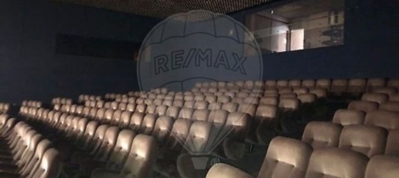 1000m² Warehouse in Porto, Portugal No. 60090 2