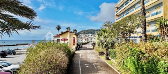 1 bedroom Apartment in Sanremo, Italy No. 36904 2