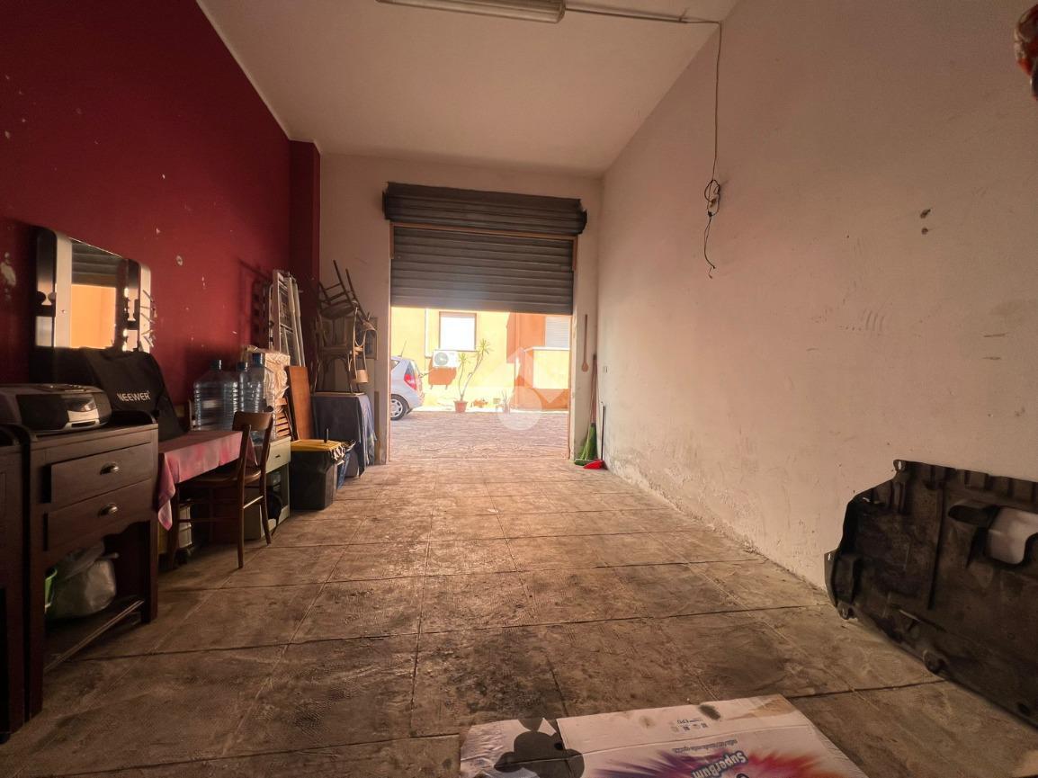 1 room Garage in Palermo, Italy No. 236215