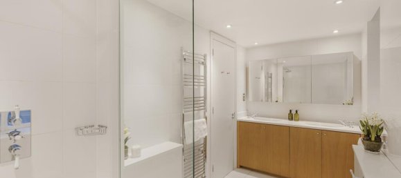 3 bedrooms Apartment in London, United Kingdom No. 13282 10