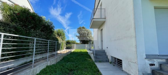 6 غرف نوم فيلا في Camaiore, Italy رقم 330129 32