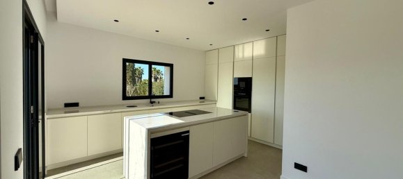 5 bedrooms House in Campos, Spain No. 147503 13